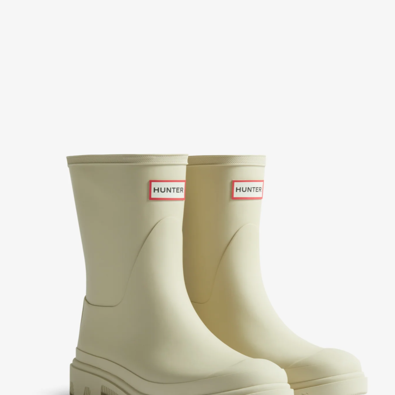 HUNTER, UNISEX DOWNPOUR SHORT IN GRAVEL