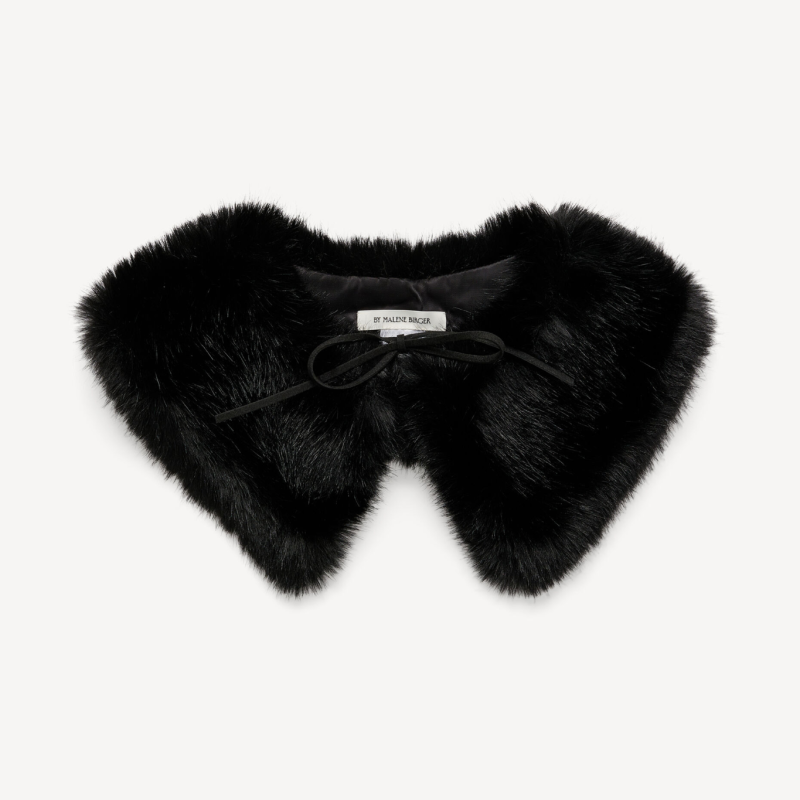 COWIE FAUX FUR COLLAR IN BLACK