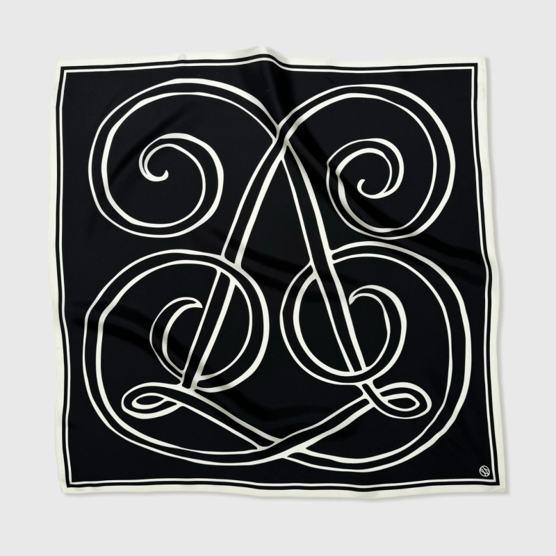 LE SCARF MONOGRAM LARGE IN BLACK