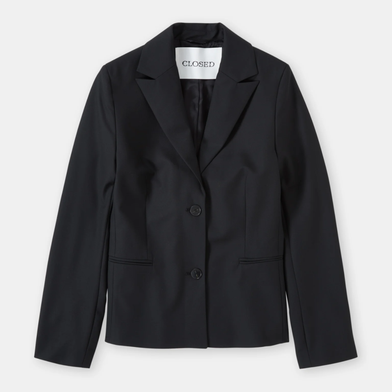 FITTED BLAZER IN BLACK