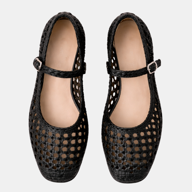 PRETTY BALLERINAS CHESS BLACK