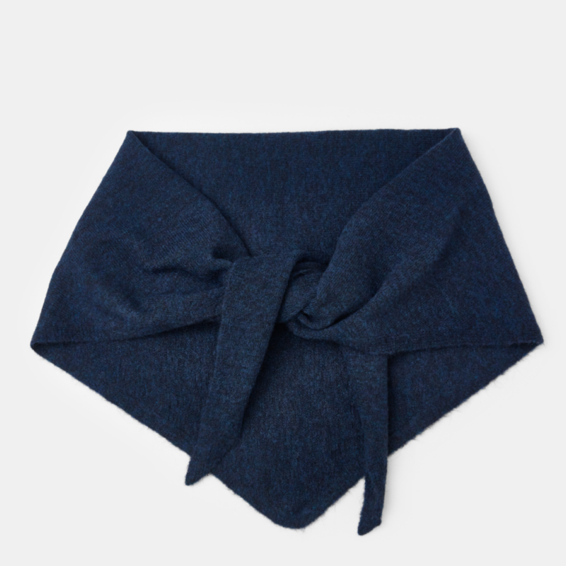 CLOSED TRIANGLE SCARF DARK NIGHT