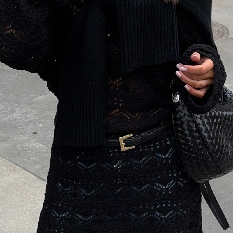 LIZAMI DRESS IN BLACK