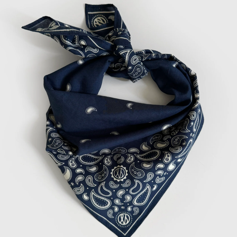 LE SCARF COTTON PAISLEY NAVY 55CM