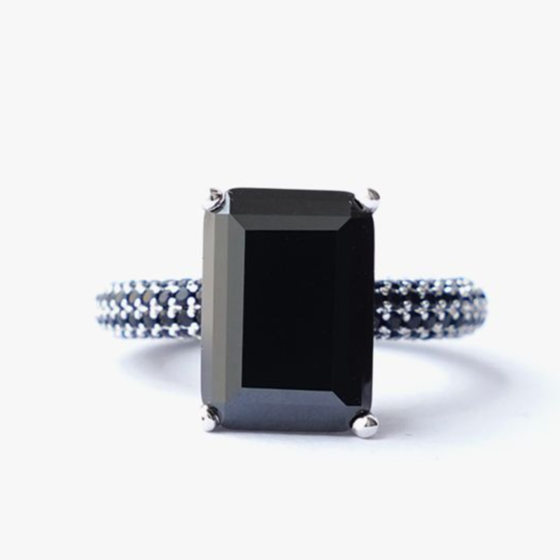 IZABEL DISPLAY MEGA RECTANGLE RING BLACK SILVER