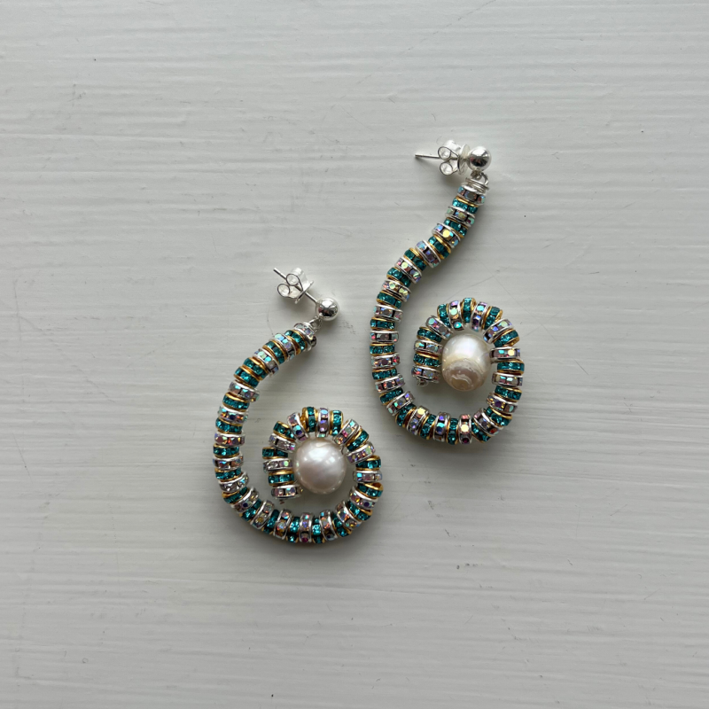 MINI LUMACA EARRINGS IN TURQUOISE