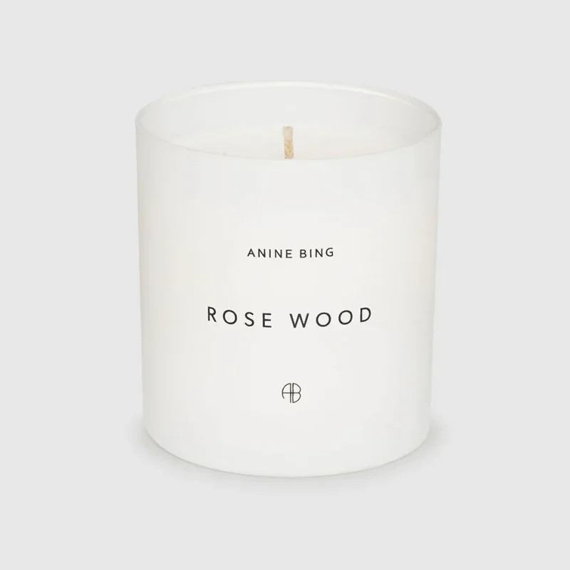 ROSE WOOD CANDLE IN WHITE